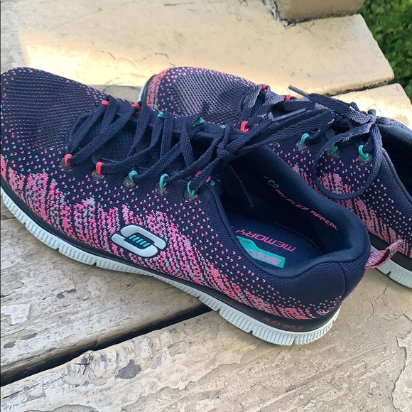 skechers shoes comfortable